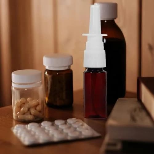 ARTIBETTER Refillable Spray Bottle 15ml | Leakproof Amber Plastic for Travel & Home thumbnail 9