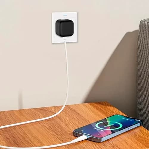 Seanai Black Silicone Charger Case for Apple 40W Dynamic Power Adapter | Protects Against Scratches & Dirt thumbnail 6