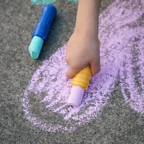 Colorations Dust-Lite Washable Sidewalk Chalk 50 Pieces + Jumbo Chalk Holder Set of 6 | Outdoor Art Kit for Kids, Washable Chalk with Grip Holders, Sidewalk Drawing Set thumbnail 5