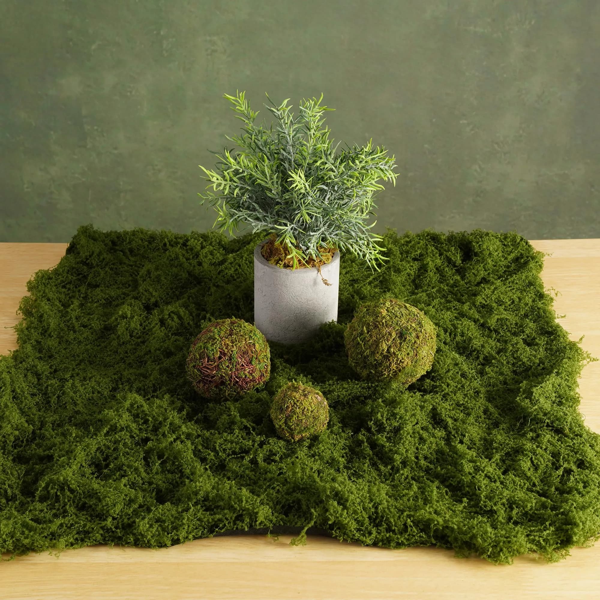 BYHER Artificial Moss Mat 50x50cm (19.7"x19.7") | Realistic Green Crafting Base for Fairy Gardens & Events - view 3