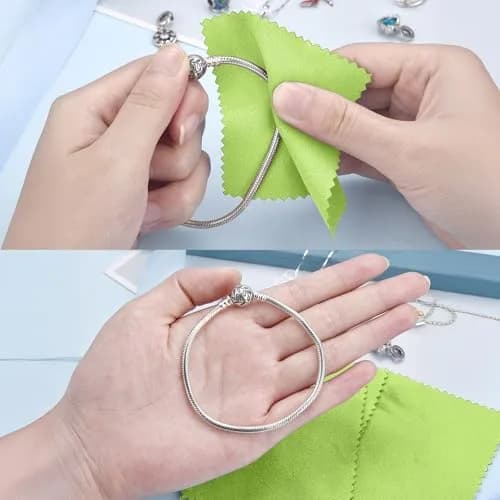 SEVENWELL Green Jewelry Cleaning Cloth 8cm x 8cm | Polishes Sterling Silver, Gold, Platinum thumbnail 4