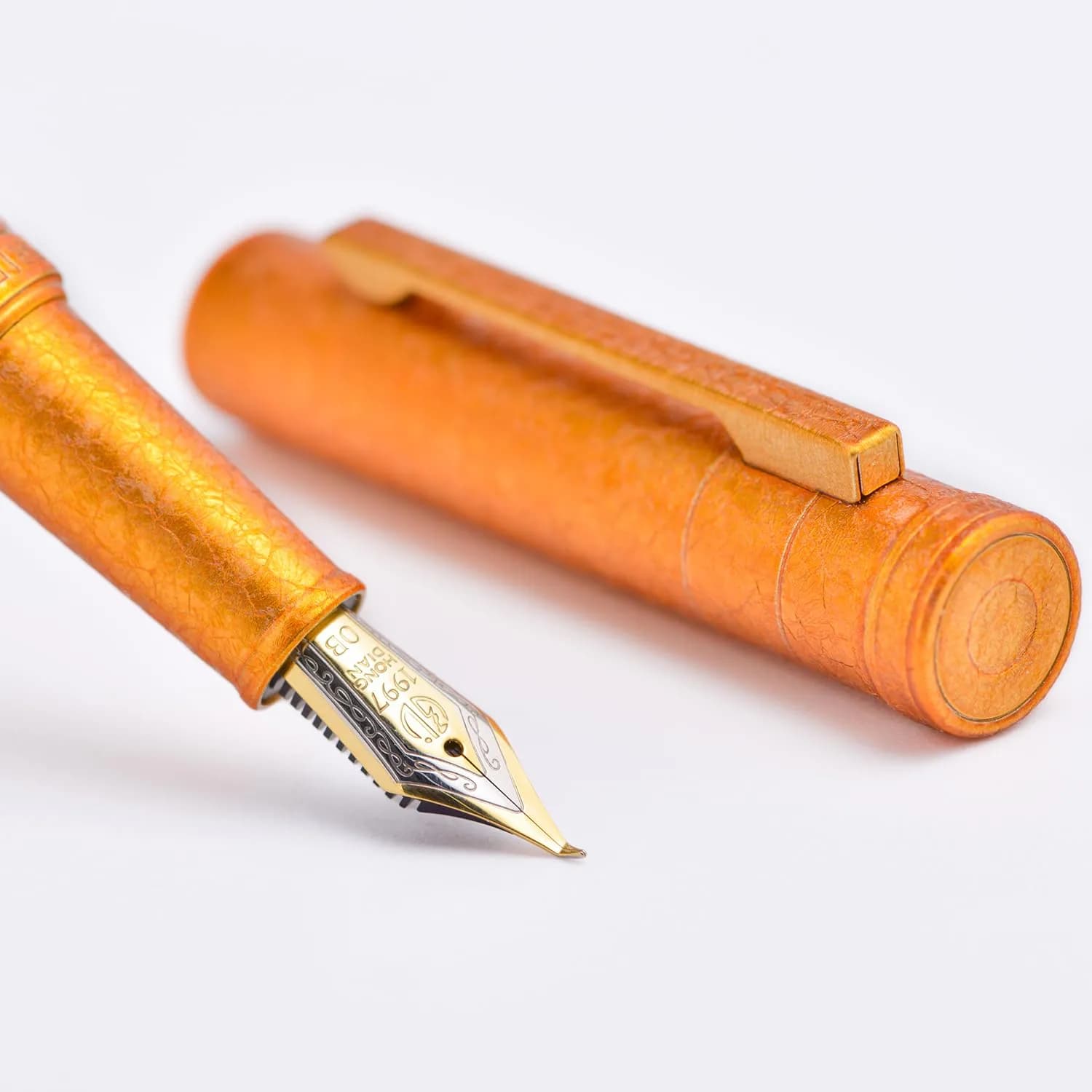 Asvine Hongdian 1851 Golden Ice Flower Bent Point Fountain Pen - Smooth Writing - view 4