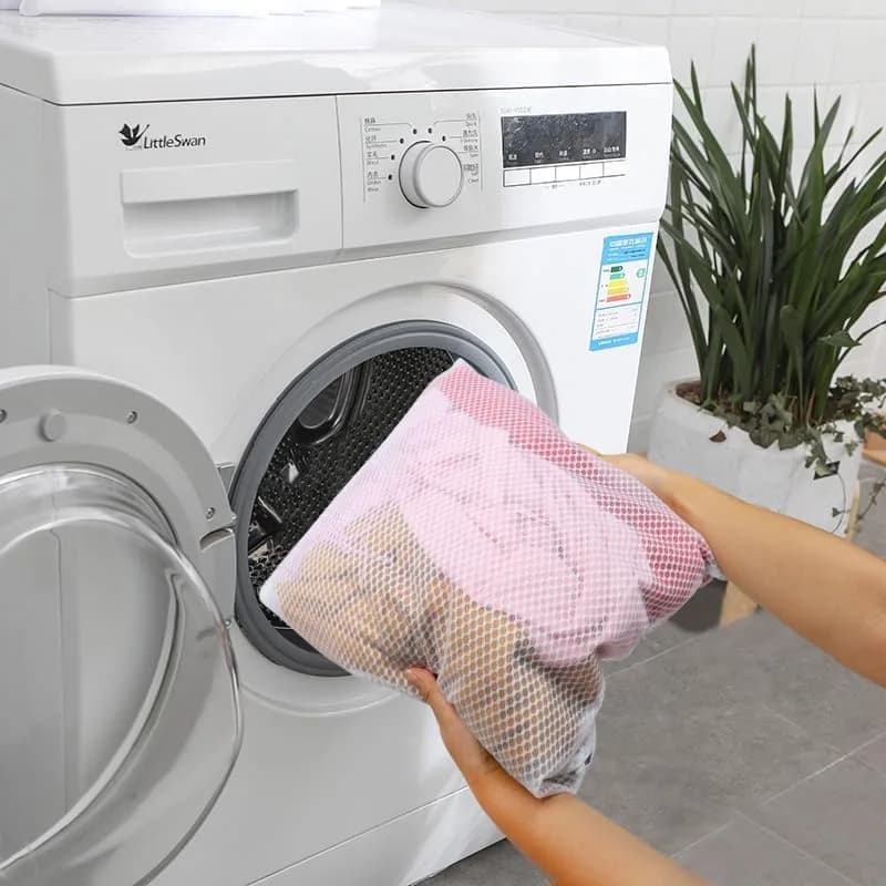 Vivifying Large Honeycomb Mesh Laundry Bags 3 Pack 52cm x 42cm | Protects Delicates in Wash & Dry Cycles thumbnail 7
