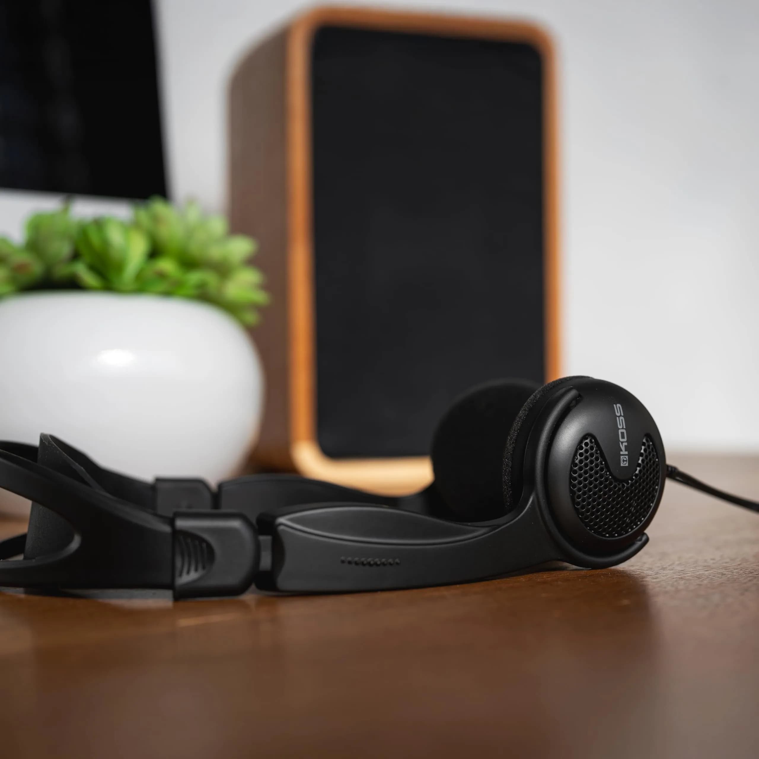 Koss KTXPro1 On-Ear Headphones Black | 60 Ohm Dynamic Drivers, 15-25kHz Frequency Response - view 5