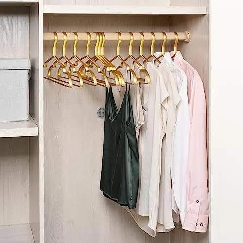 Amber Home 40 Pack Premium Matte Gold Aluminum Coat Hangers, 41.9cm (16.5") | Organize Your Wardrobe thumbnail 6