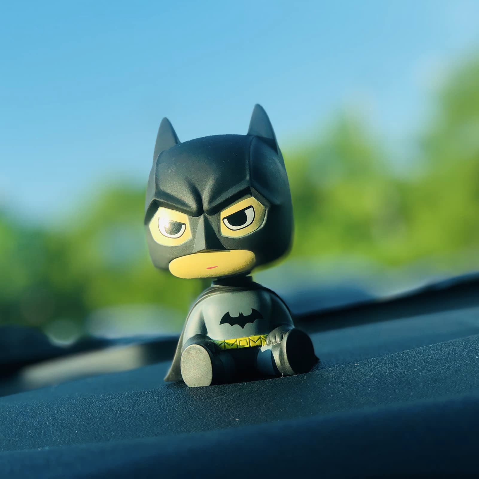 ITUBLE Cartoon Bobblehead Car Dashboard Decor 1 Count | Cute Anime Car Accessory with Phone Holder - view 3