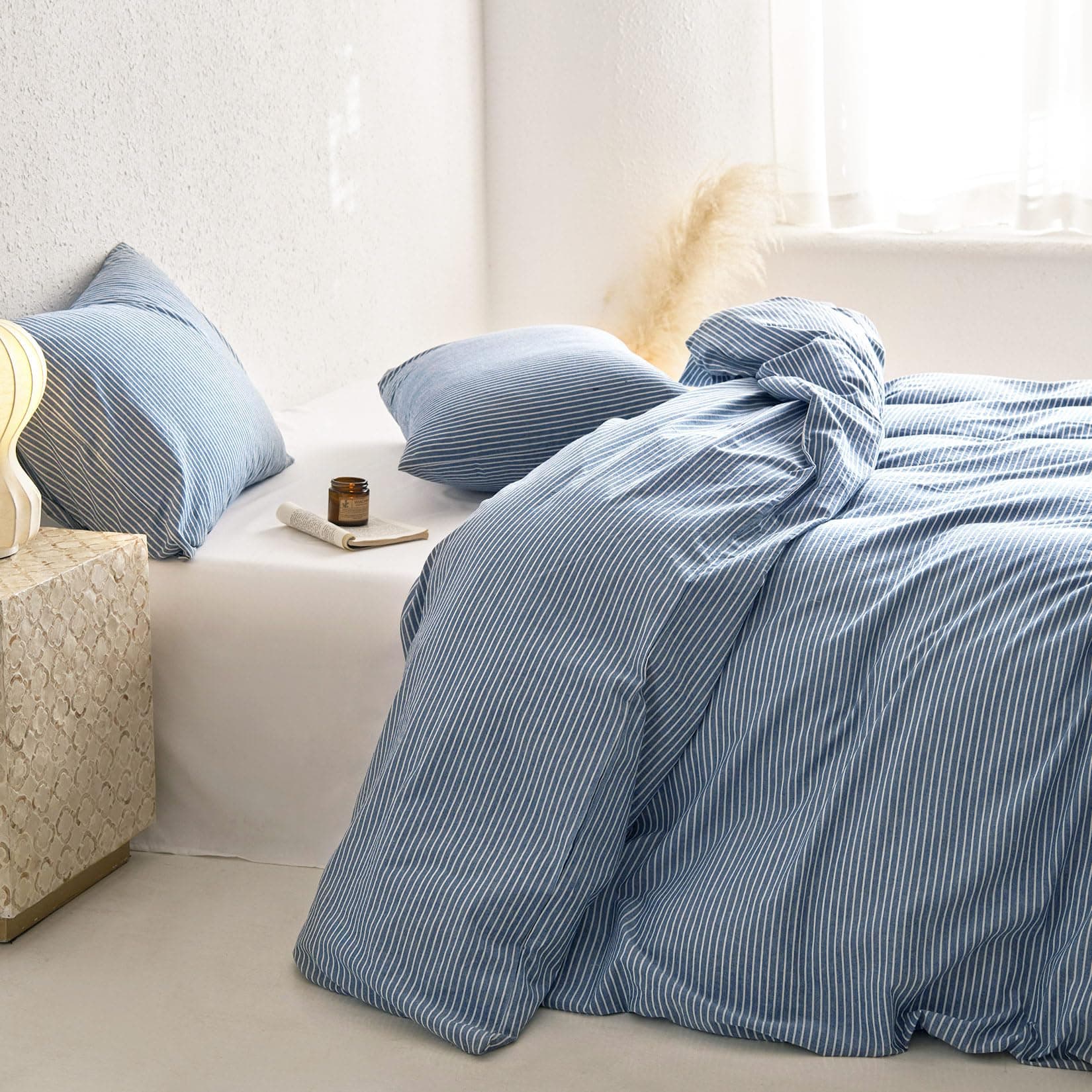 Wake In Cloud Striped Cotton Duvet Cover Set, Denim Blue, King | Classic Farmhouse Style with Corner Ties & Zipper Closure - view 5