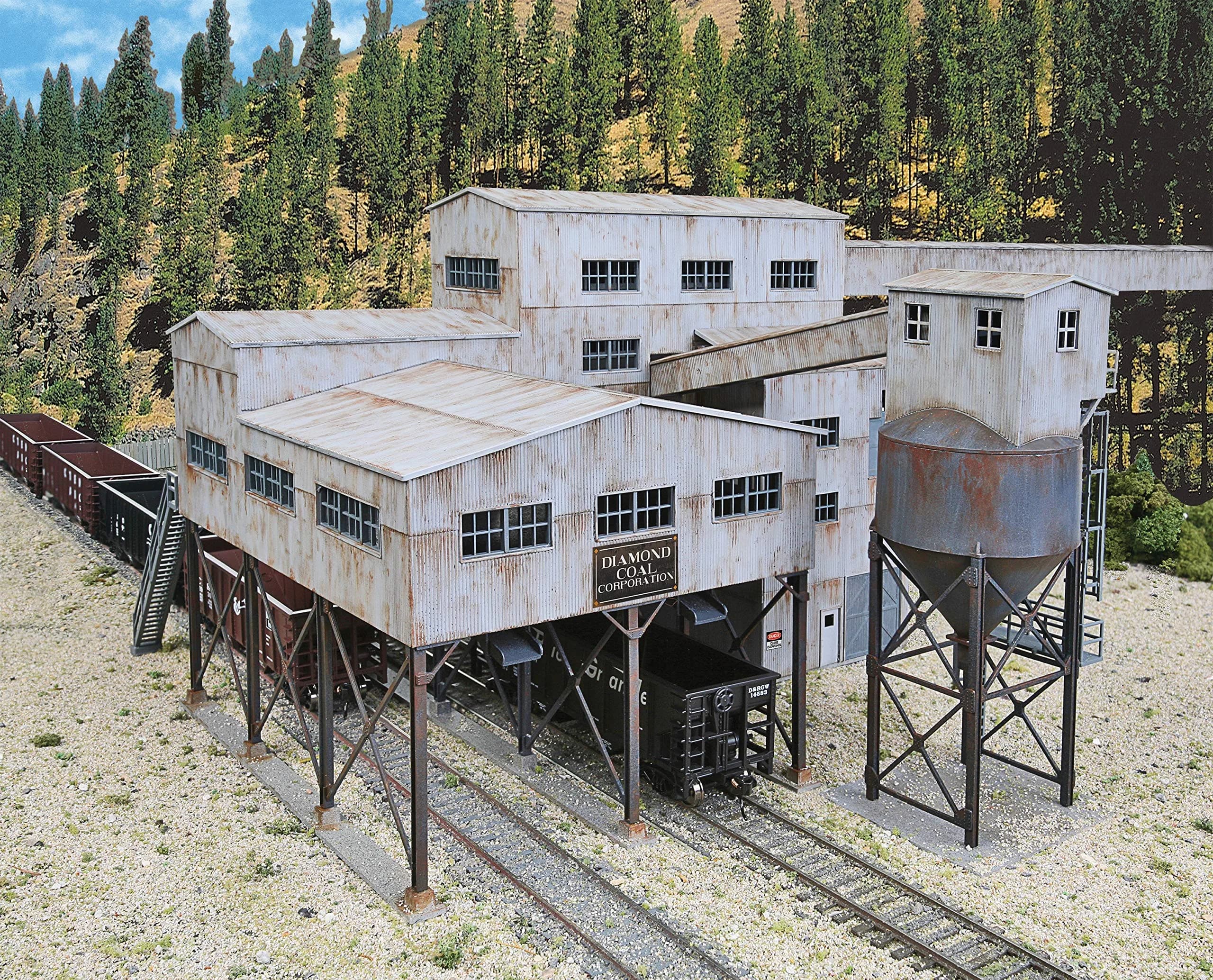 Walthers Cornerstone Diamond Coal Corporation HO Scale Model Railroad Structure Kit 49.2cm (19.3in) | Industrial Coal Mining Scene Centerpiece - main product image