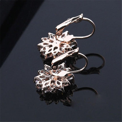 Maxbell Fashion Ear Jewelry: Sunflower Rhinestone Crystal Ear Clip Earrings - Dazzle with Style