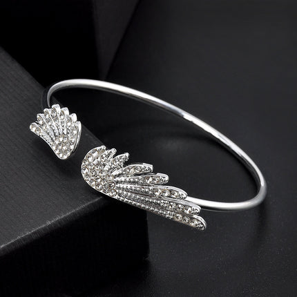 Maxbell Angel Wings Diamond Bracelet: Elegant, Protective Jewelry