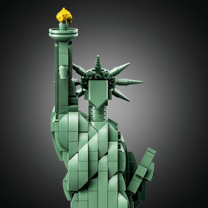 buy LEGO Architecture Statue of Liberty 21042 Model Building Set - Collectible New York City Souvenir in India