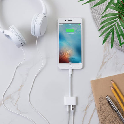 Buy Belkin RockStar Lightning Audio Cable and Charger for iPhone 14, 13, 12, 11, 10 - White in India India