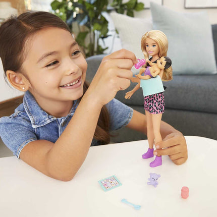 Barbie Skipper Babysitters Inc Doll & Accessories Set with Blonde Doll in 'Girl Power' Top, Baby Doll & 4 Themed Pieces
