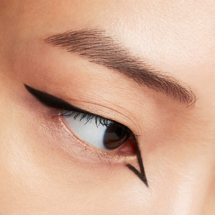 Shiseido MicroLiner Ink, Black 01 - Micro-Fine Eyeliner - Smudge-Proof, Saturated, Matte Color - Lasts Up to 24 Hours