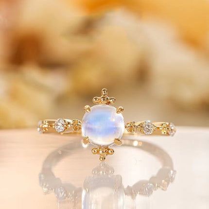 Maxbell Vintage Opal Ring - Timeless Elegance, Luxurious Design, Perfect for Every Occasion