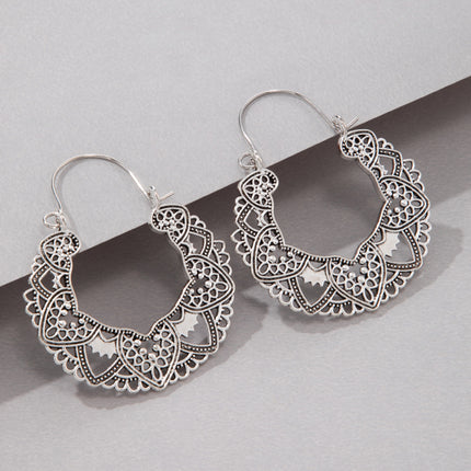Maxbell Retro Hollow Totem Earrings - Exaggerated Petal Geometric Heart-Shaped Metal Earrings