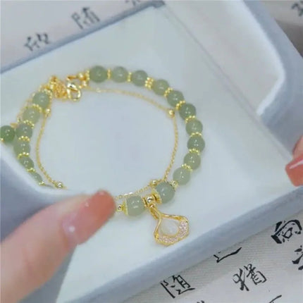Maxbell Green Beaded Elastic Unisex Bracelet: Chinese-Style Elegance Meets Modern Accessorizing