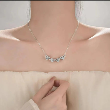 Maxbell Four-Leaf Flower Diamond Necklace: Elegant Clavicle Chain for Women