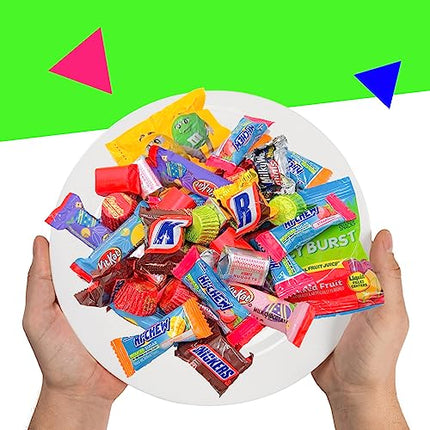 Halloween Candy Assortment Bulk - Juicy Burst, M&M's, REESE'Scup, KITKAT (3 Pound Bag - Approx. 200 Count)